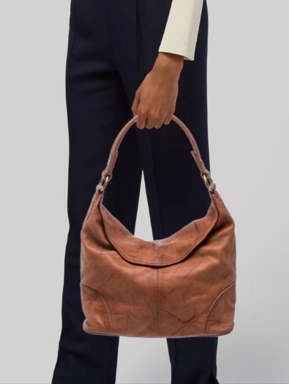 Frye Campus Hobo Bag In Saddle